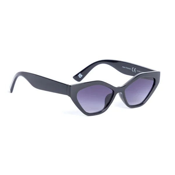 Retro Angular Cat Eye Sunglasses – Black | Bold, Chic, Timeless Glam